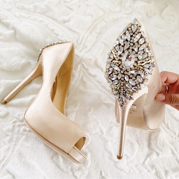 Badgley Mischka Kiara Crystal Back Open Toe Pump New $245 - Picture 5 of 7